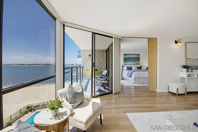 3916 Riviera Dr Unit 504, San Diego, CA 92109