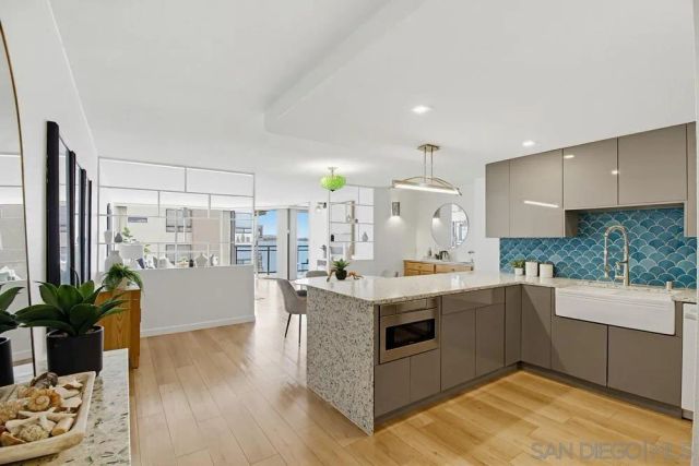 3916 Riviera Dr Unit 504, San Diego, CA 92109