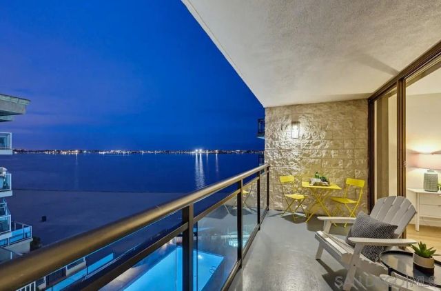 3916 Riviera Dr Unit 504, San Diego, CA 92109