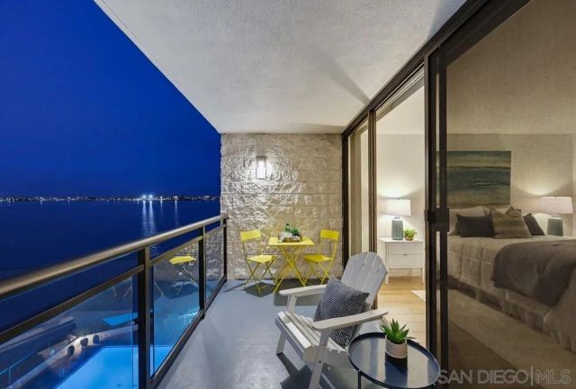 3916 Riviera Dr Unit 504, San Diego, CA 92109