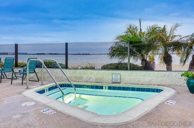 3916 Riviera Dr Unit 504, San Diego, CA 92109