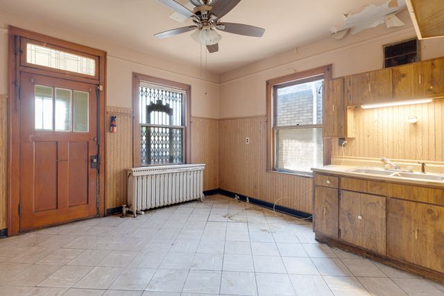 5421 S Wood Street, Chicago, IL 60609