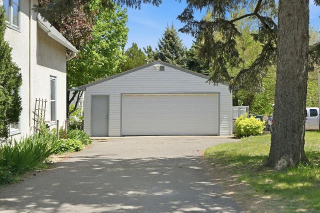 1070 Dale Street N, Saint Paul, MN 55117