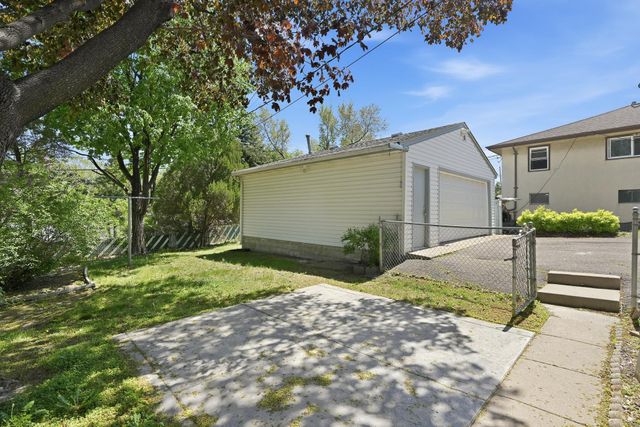 1070 Dale Street N, Saint Paul, MN 55117