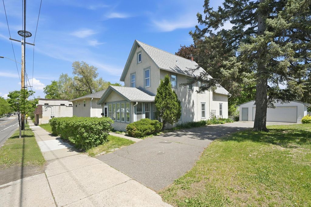 1070 Dale Street N, Saint Paul, MN 55117