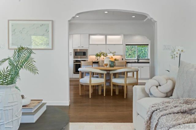 4021 S S Hempstead Cir, San Diego, CA 92116