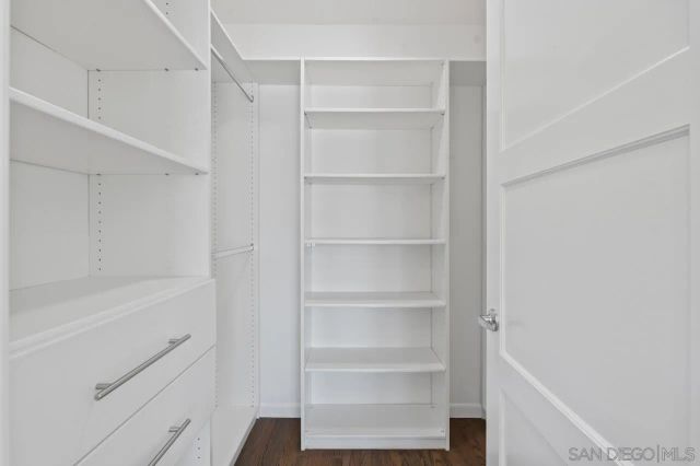 4021 S S Hempstead Cir, San Diego, CA 92116