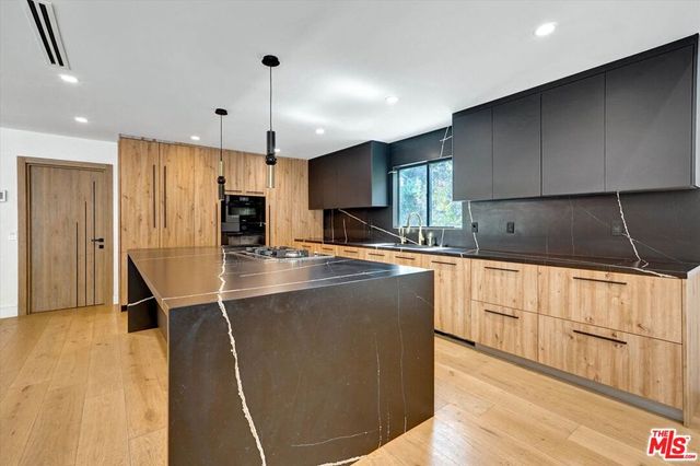 3855 Corbin Avenue, Los Angeles, CA 91356