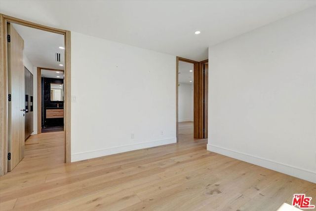 3855 Corbin Avenue, Los Angeles, CA 91356