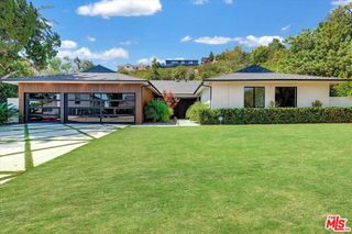 3855 Corbin Avenue, Los Angeles, CA 91356