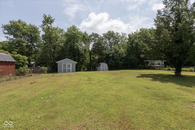 2724 N Smith Pike, Bloomington, IN 47404