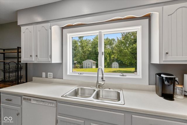 2724 N Smith Pike, Bloomington, IN 47404