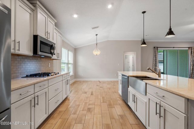 40 LORD BYRON Court, St. Johns, FL 32259