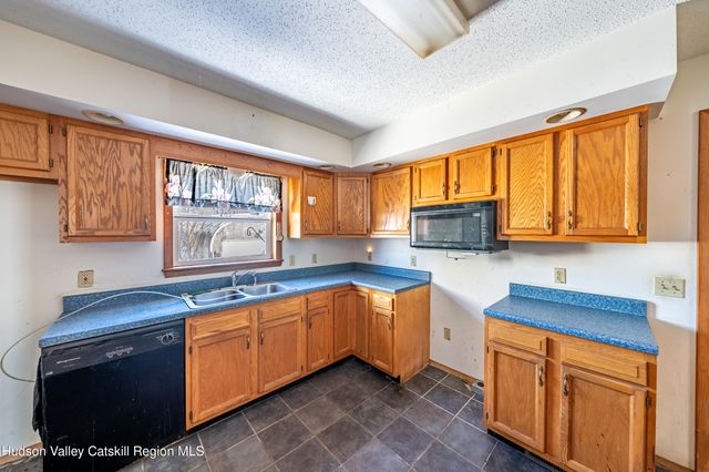 148 Joslen Boulevard, Hudson, NY 12534