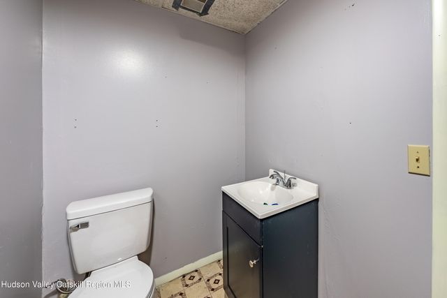 148 Joslen Boulevard, Hudson, NY 12534