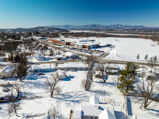 148 Joslen Boulevard, Hudson, NY 12534