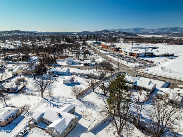 148 Joslen Boulevard, Hudson, NY 12534