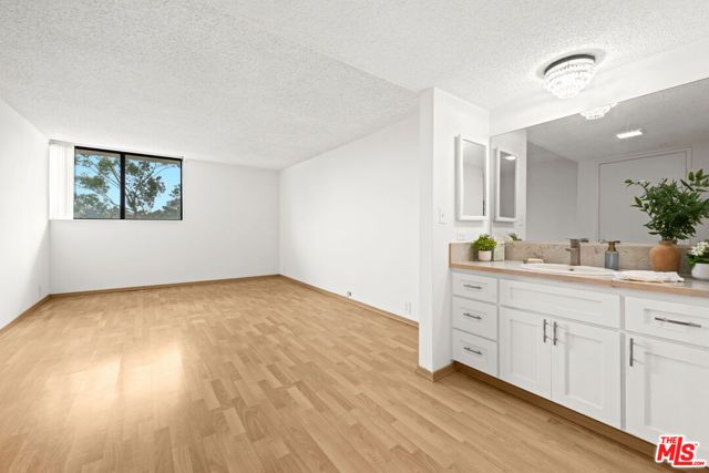 10535 Wilshire Boulevard 810, Los Angeles, CA 90024