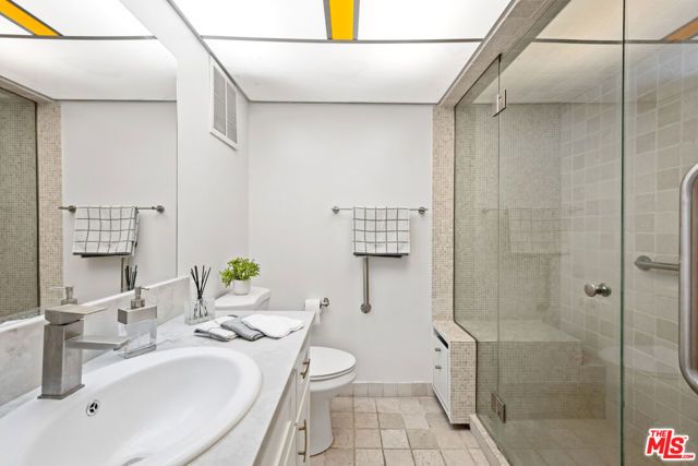 10535 Wilshire Boulevard 810, Los Angeles, CA 90024