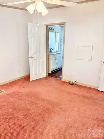 261 White Ash Circle, Hendersonville, NC 28739