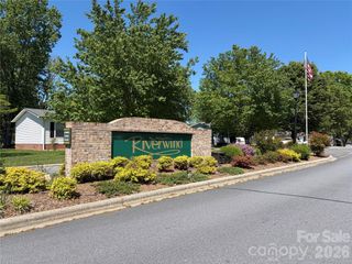 261 White Ash Circle, Hendersonville, NC 28739