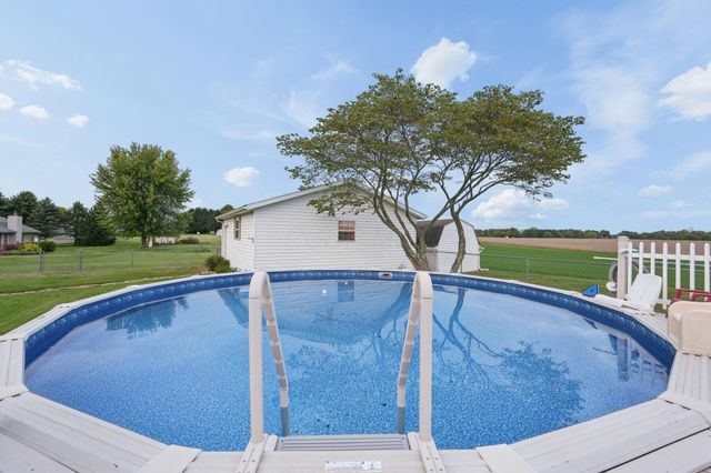 5800 Middle Urbana Road, Springfield, OH 45502