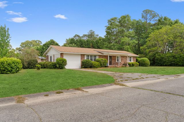192 Marcia Street, Williston, SC 29853