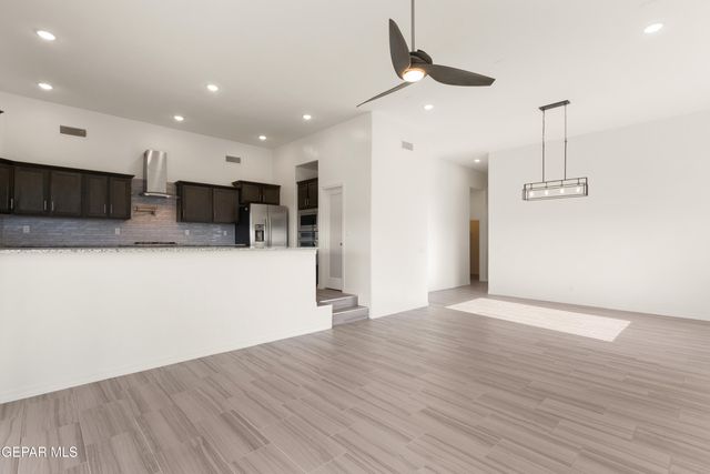 222 Olive Branch, Santa Teresa, NM 88008