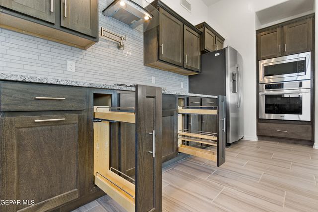 222 Olive Branch, Santa Teresa, NM 88008