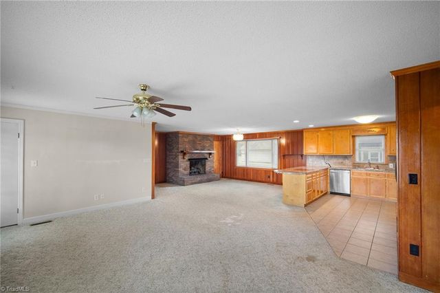 249 Dortmund Drive, Clemmons, NC 27012