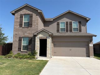 912 Rothville Lane, Fort Worth, TX 76108