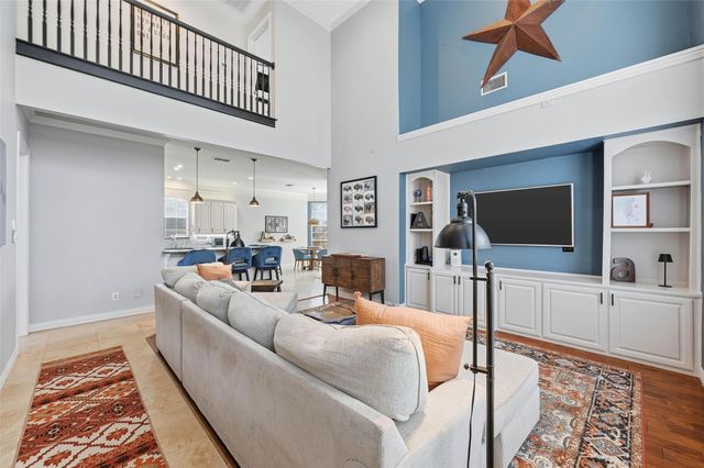 2817 Kingswood Drive, Grapevine, TX 76051