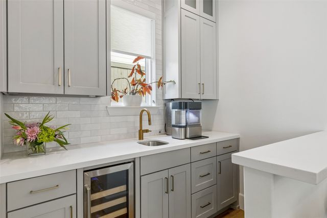 7514 Linwood Avenue, Dallas, TX 75209