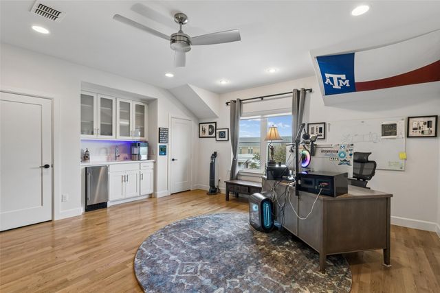 7514 Linwood Avenue, Dallas, TX 75209