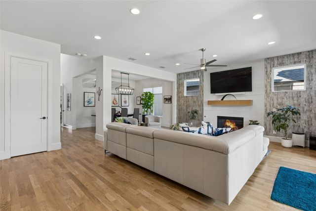 7514 Linwood Avenue, Dallas, TX 75209