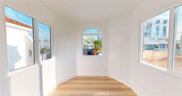 4380 W 28th Street, Los Angeles, CA 90018