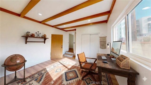 4380 W 28th Street, Los Angeles, CA 90018