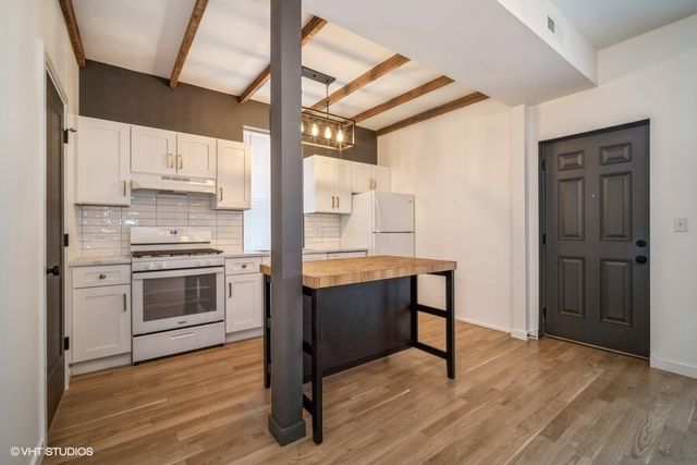 908 N California Avenue 1R, Chicago, IL 60622