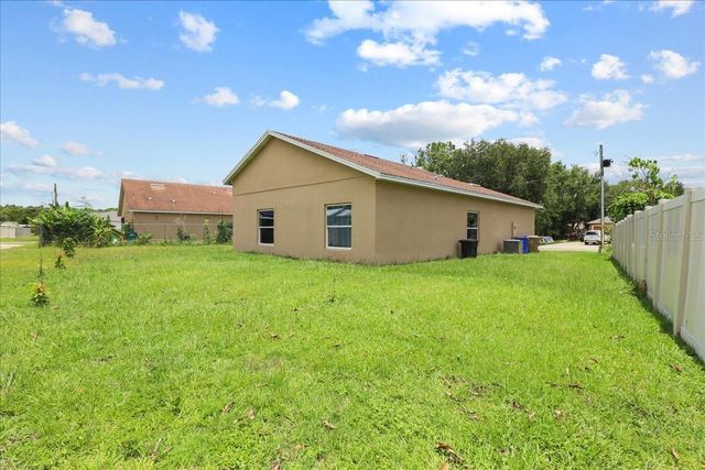 1147 DONCASTER COURT, Kissimmee, FL 34758