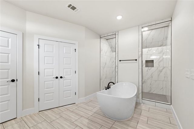 1110 Montieri Drive, Centerton, AR 72719