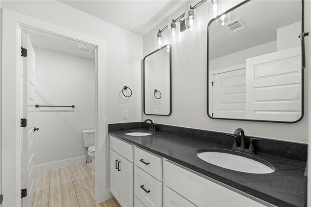 1110 Montieri Drive, Centerton, AR 72719