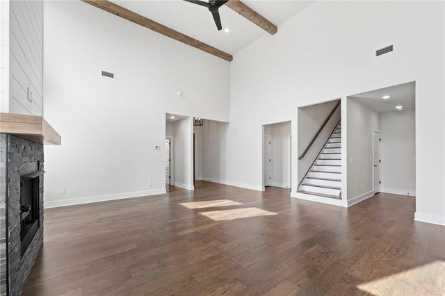 1110 Montieri Drive, Centerton, AR 72719