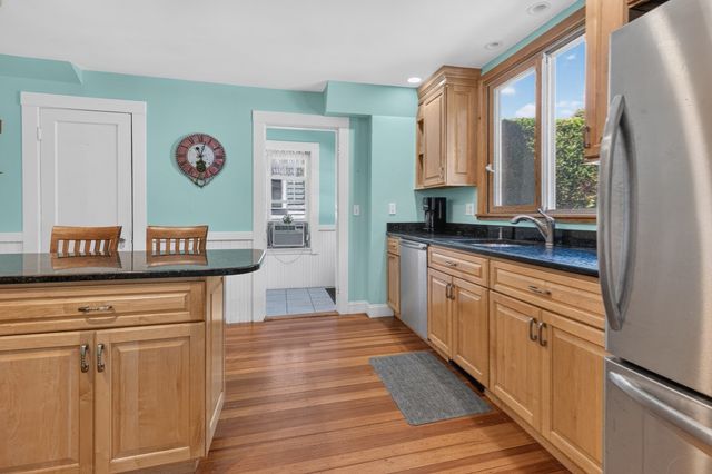 50 Franklin Ave, Swampscott, MA 01907