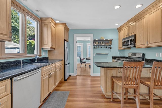 50 Franklin Ave, Swampscott, MA 01907