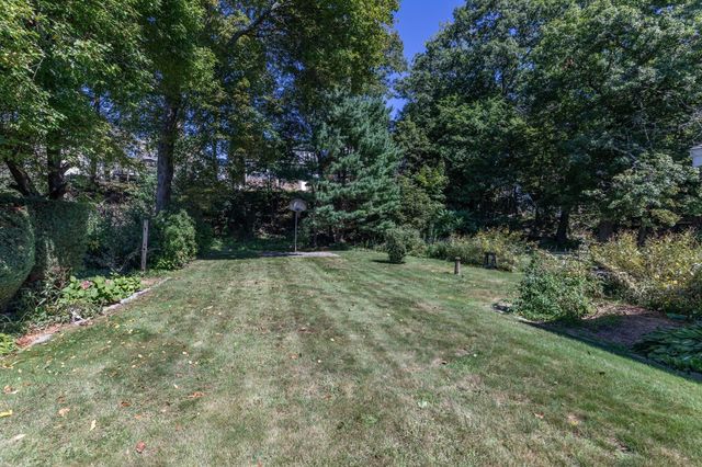 50 Franklin Ave, Swampscott, MA 01907