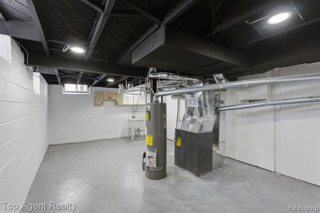 23089 Brittany Avenue, Eastpointe, MI 48021