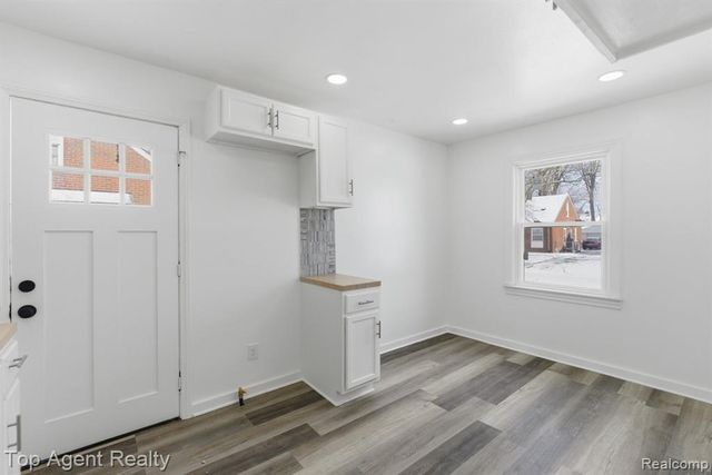 23089 Brittany Avenue, Eastpointe, MI 48021