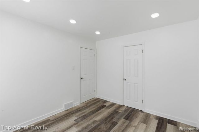 23089 Brittany Avenue, Eastpointe, MI 48021