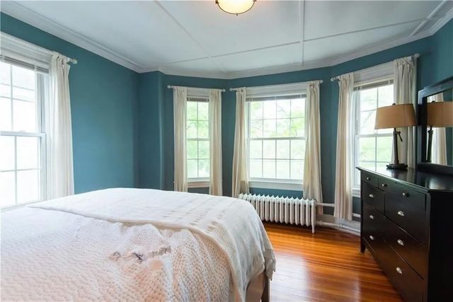 20 Carroll Avenue, Newport, RI 02840