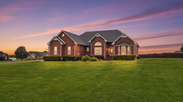 31 Richland Hills Dr, Manchester, TN 37355